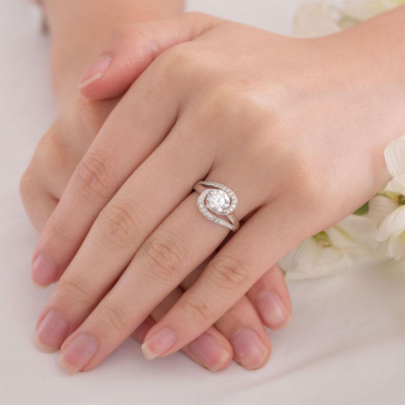 Twist Curl Silver Ring Simulated Diamond - View 2 | SelinJewels