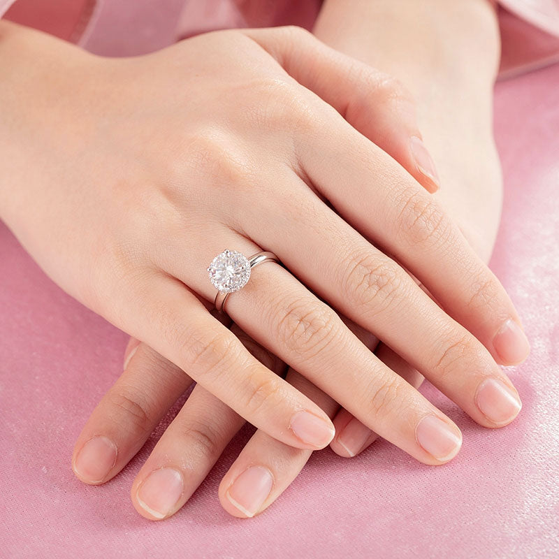 1.5 Carat Moissanite Diamond Halo Ring - View 4 | SelinJewels