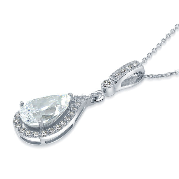 The Elara Set - pear cut necklace alternate view