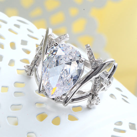 4 Carat Pear Cut Simulated Diamond Wedding Ring - View 5 | SelinJewels