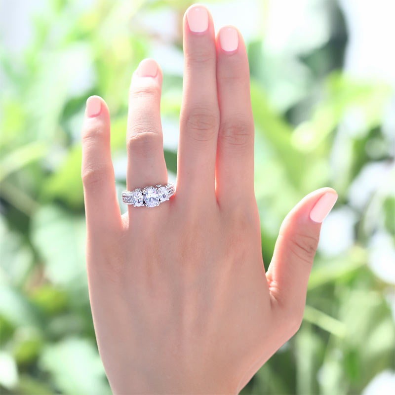 Vintage Style 2 Carat Simulated Diamond Wedding Ring - View 2 | SelinJewels
