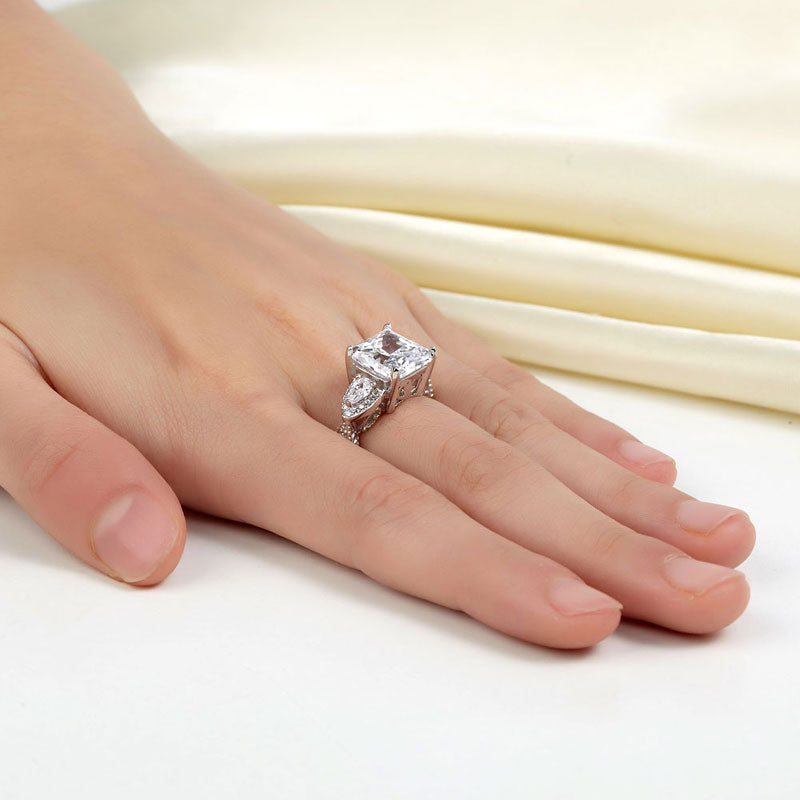 Luxury Vintage Engagement Ring 4 Ct Diamond - View 6 | SelinJewels