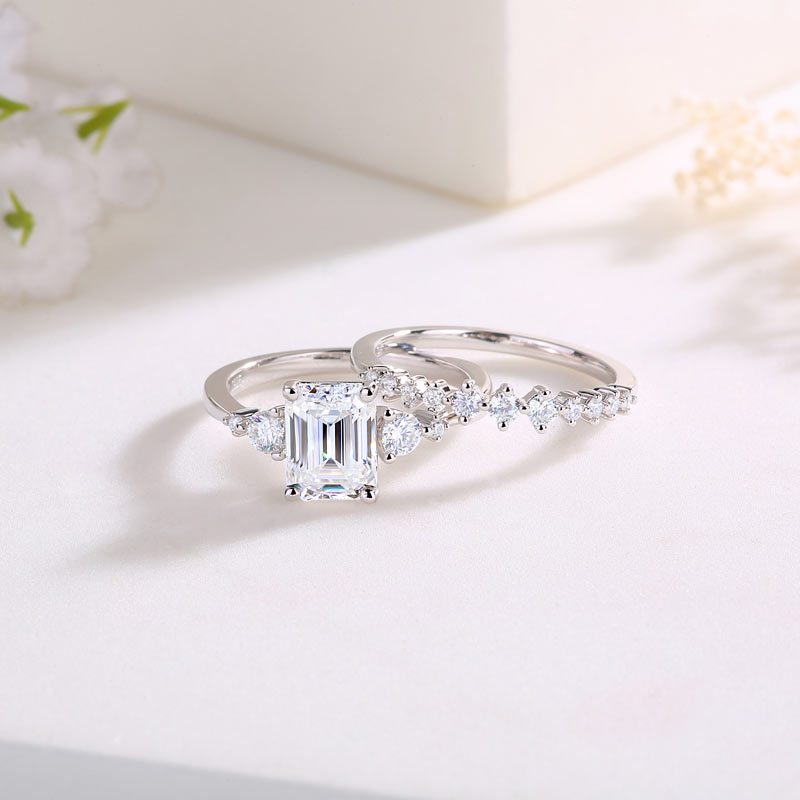 2 Carat Emerald Cut Moissanite Diamond Ring Set - View 8 | SelinJewels