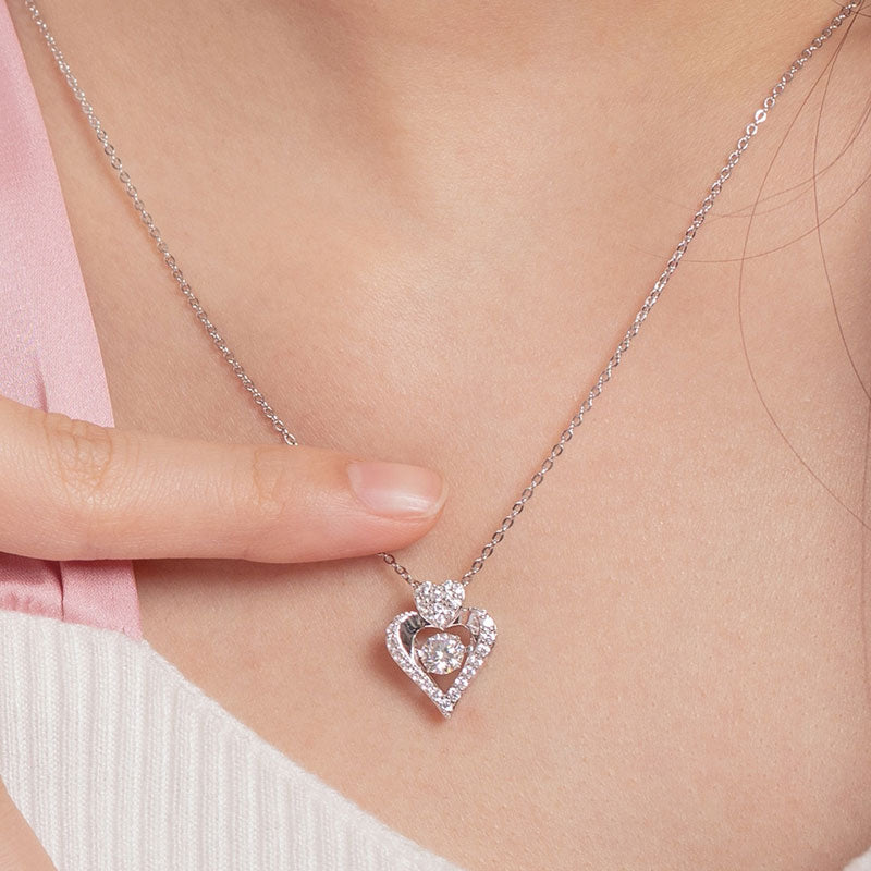 The Amorette Set - heart moissanite necklace detail view