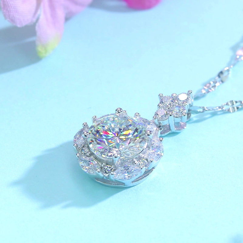 2 Carats Moissanite Diamond Flower Pendant Necklace - View 5 | SelinJewels
