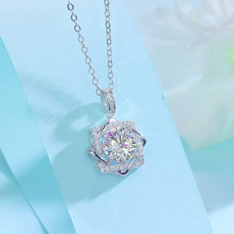 2 Carats Moissanite Diamond Octagram Pendant - View 3 | SelinJewels