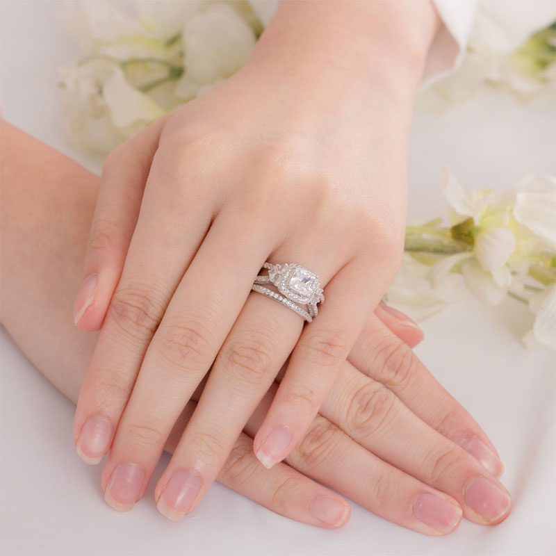 Princess Cut Wedding Engagement Ring Set - View 2 | SelinJewels