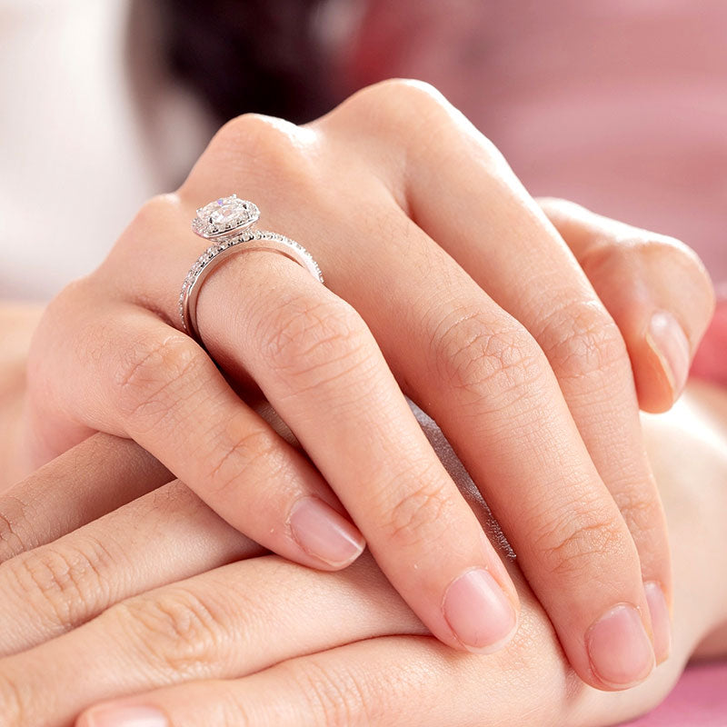 Cushion Cut Moissanite Diamond Ring Set - View 7 | SelinJewels