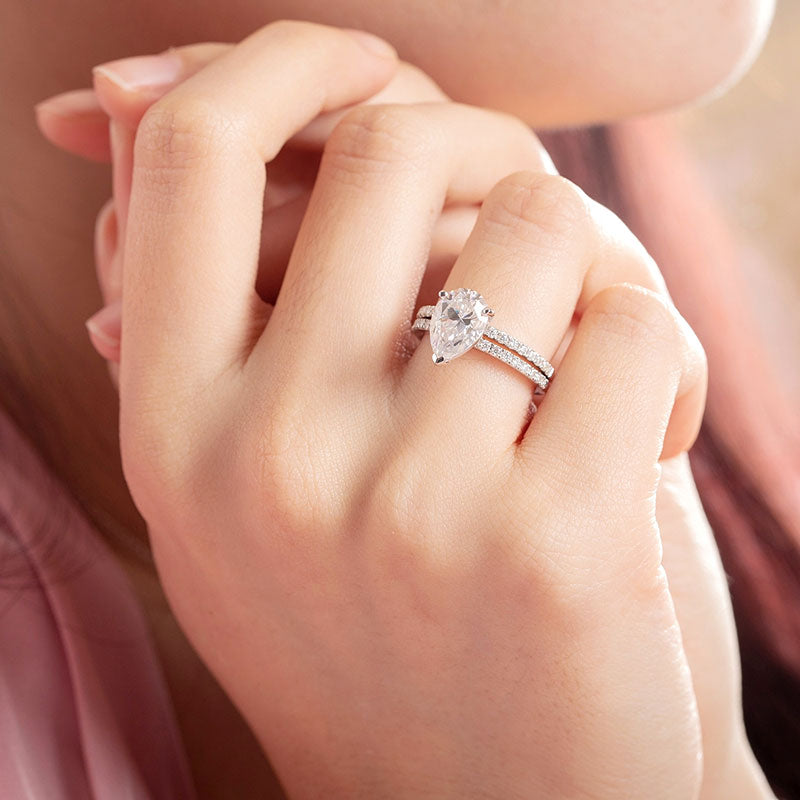 2 Carat Pear Cut Moissanite Diamond Ring Set - View 2 | SelinJewels