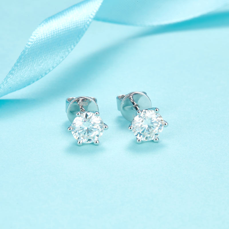 The Solenne Set - moissanite stud earrings wear view