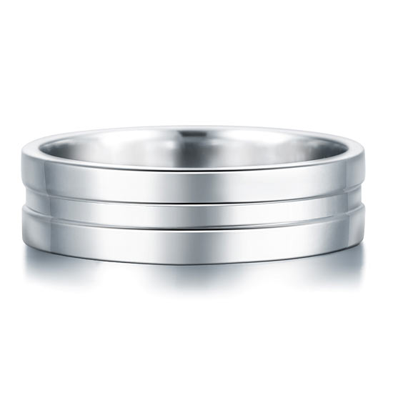 High Polished Plain Men's Sterling Silver Wedding Band - View 2 | SelinJewels