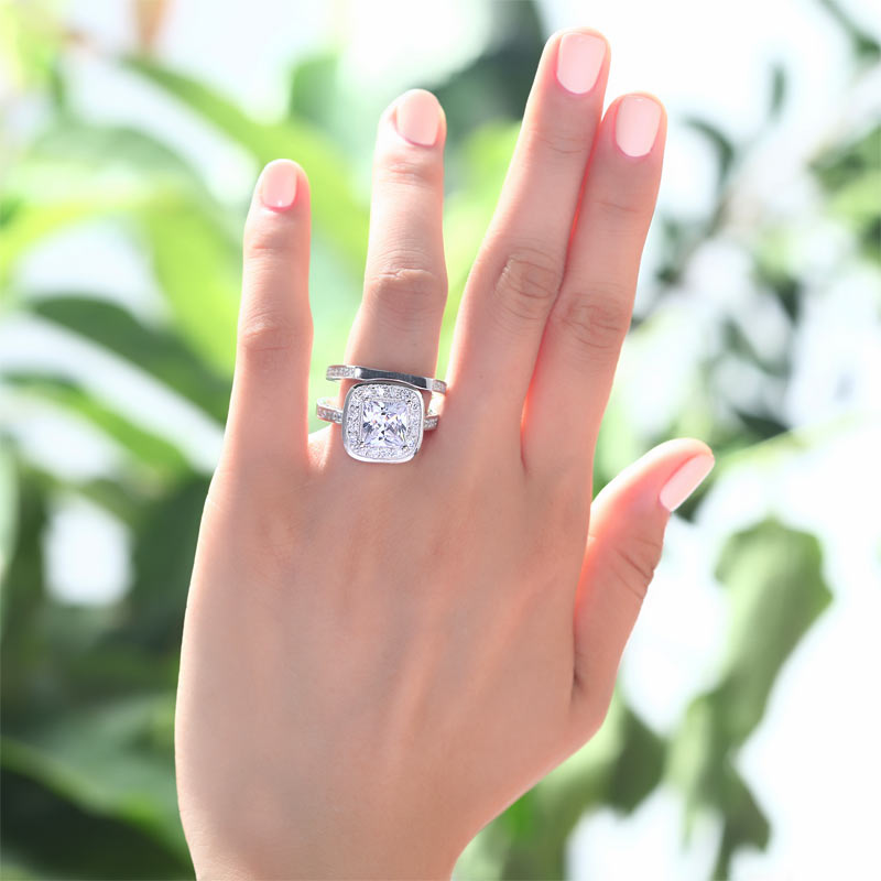 Vintage Style 2 Carat Simulated Diamond 2-Pc Bridal Ring Set - View 2 | SelinJewels