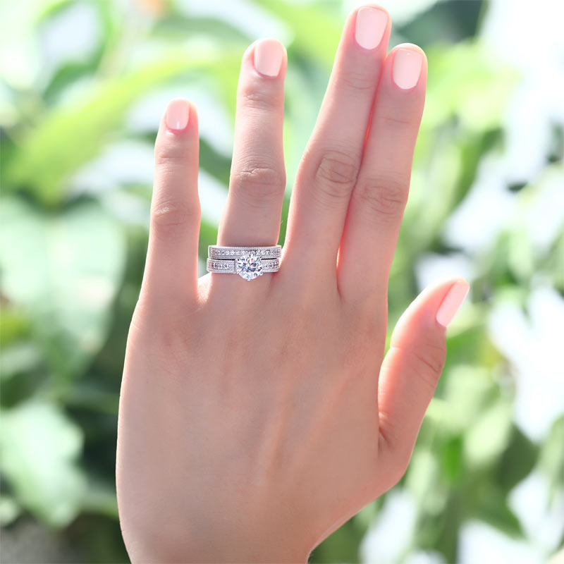 Vintage Style 1.25 Carat Simulated Diamond 2-Pc Ring Set - View 2 | SelinJewels