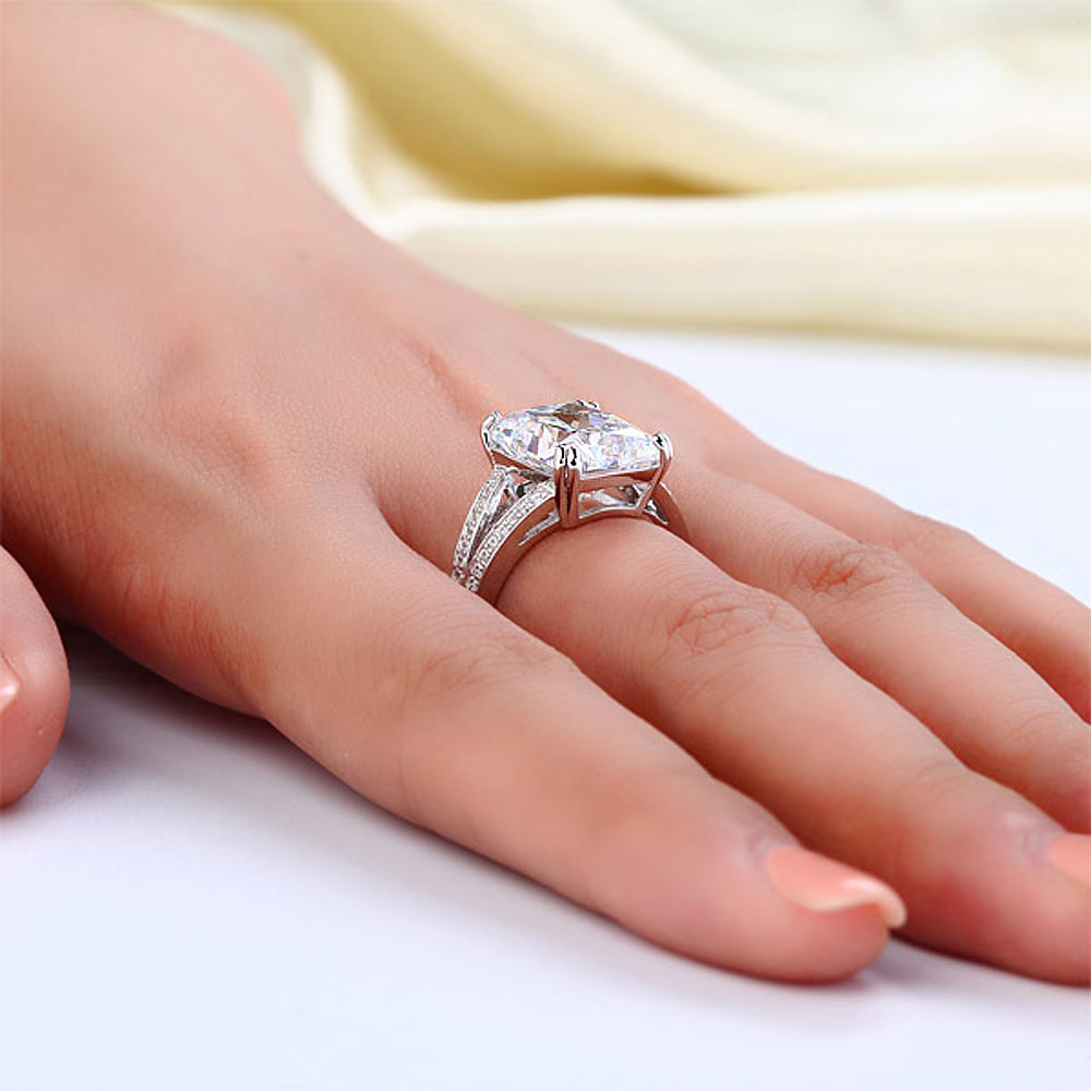 Solid 925 Sterling Silver Luxury Ring Anniversary 6 Carat Simulated Diamante