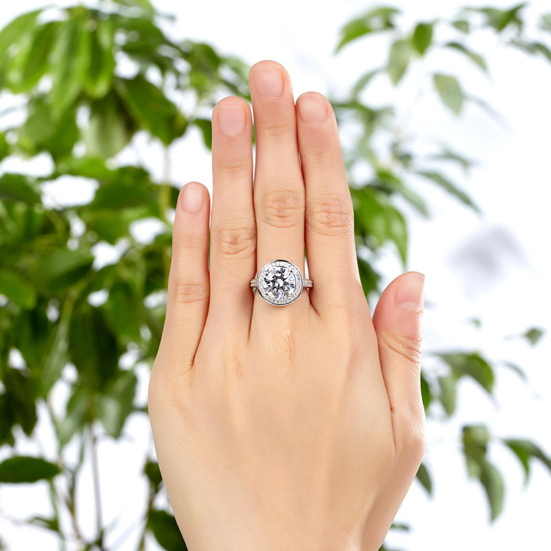 Luxury Halo Ring 3.5 Ct Simulated Diamond - View 2 | SelinJewels
