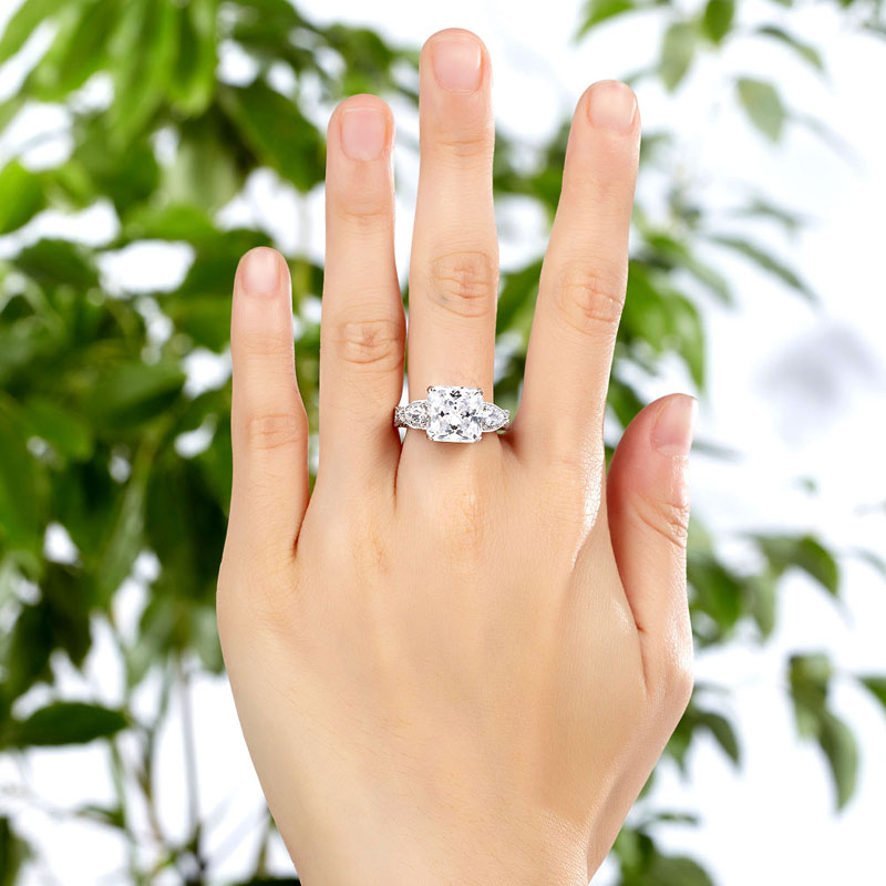 Luxury Vintage Engagement Ring 4 Ct Diamond - View 2 | SelinJewels