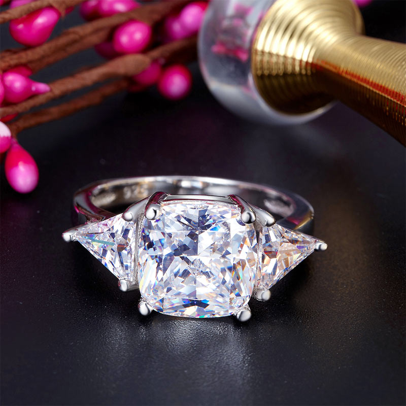 Cushion Cut 4 Carat Solid 925 Sterling Silver Ring Party Luxury Jewelry Simulated Diamante